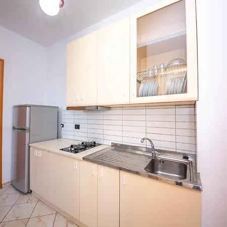 Kompleksi Dea Отель