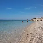 Kompleksi Dea 3*