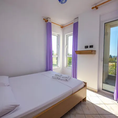 Kompleksi Dea 4*