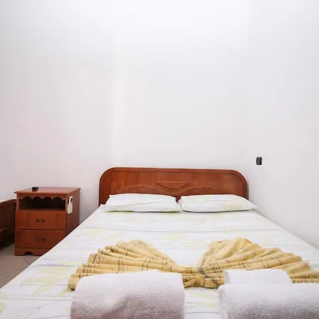 Holiday park Kompleksi Dea 3*