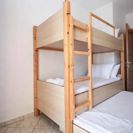 Holiday park Kompleksi Dea 3*
