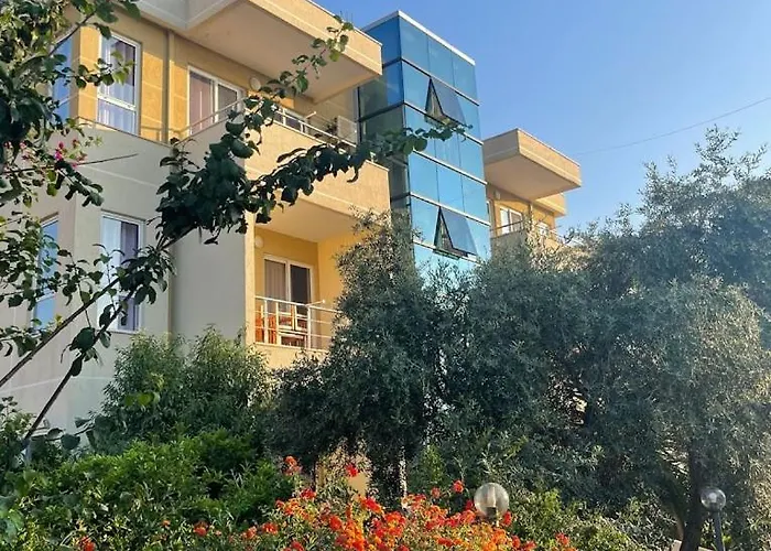 酒店 Kompleksi Dea 4*