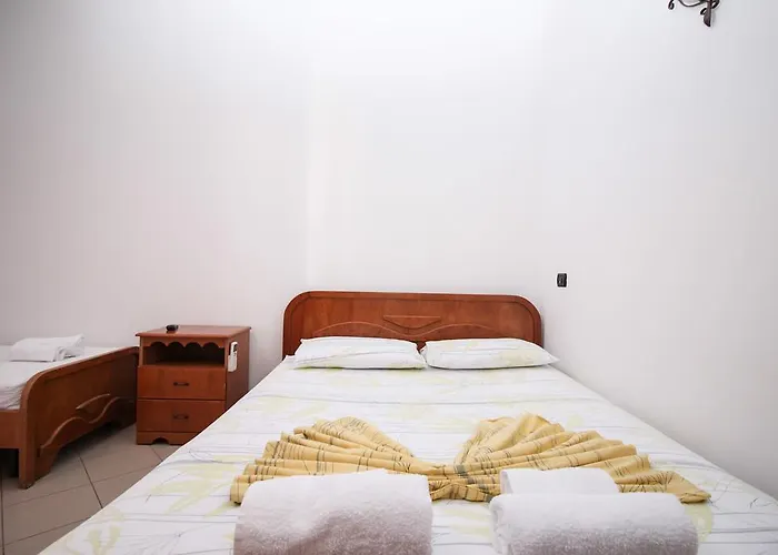 酒店 Kompleksi Dea 4*